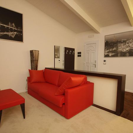 Hotel Paradise Airport Форлі Екстер'єр фото