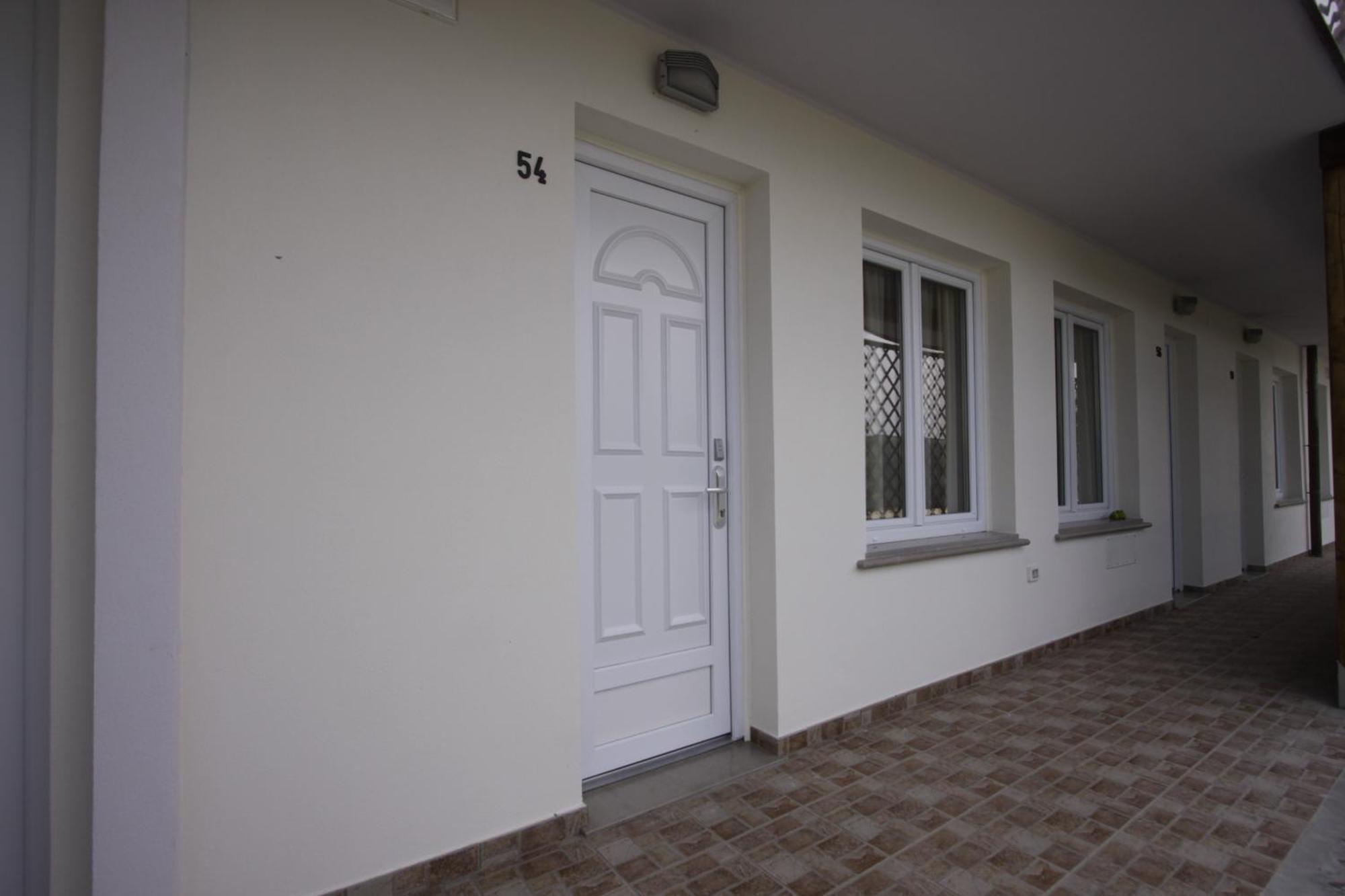Hotel Paradise Airport Форлі Екстер'єр фото